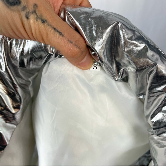 Modern Mirror Tin Foiled Puffer Vest - Picture 8 of 8